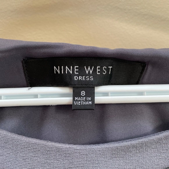 Classy Grey Sheath dress with faux leather detailing - Picture 4 of 4